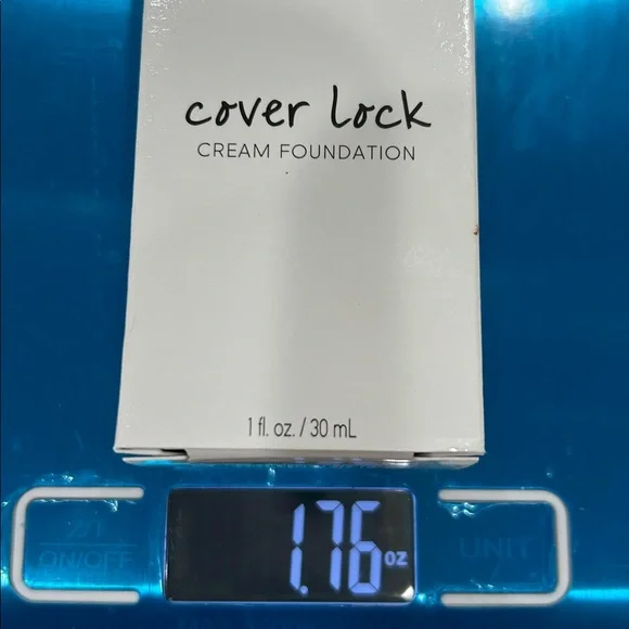 Laura Geller Cover Lock Cream Foundation - MEDIUM - Picture 3 of 3